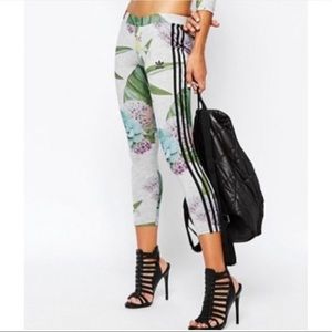 adidas Floral Print Leggings - Gray and Black